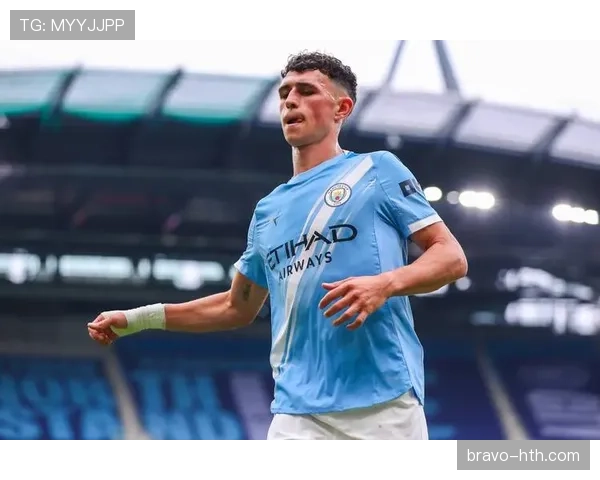 阿尔瓦雷斯与福登:曼城进攻体系中的战术角色及贡献对比 阿尔瓦雷斯与福登:曼城进攻体系中的战术角色及贡献对比