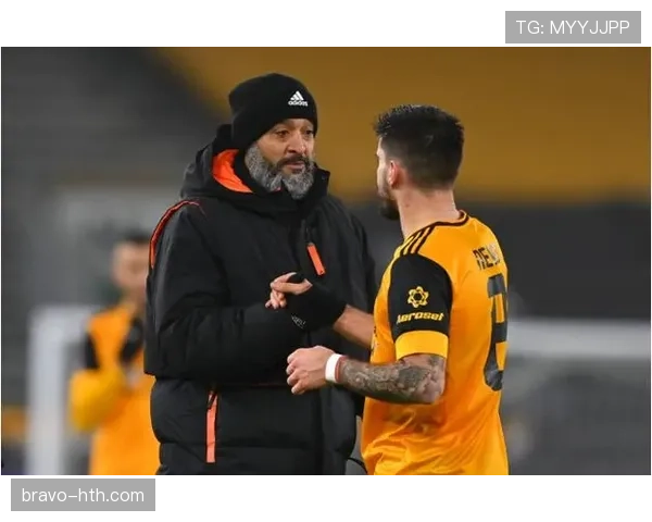 内维斯对曼城中场体系的控场与远射表现解析 内维斯对曼城中场体系的控场与远射表现解析